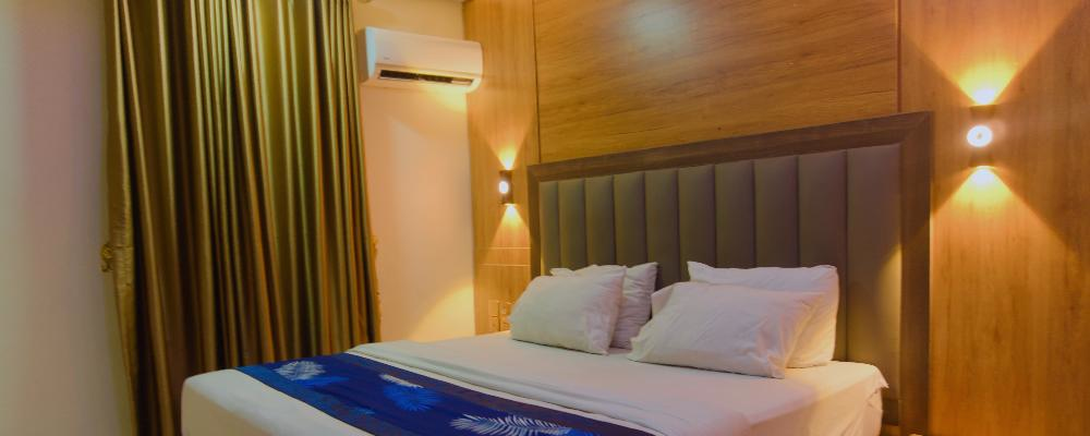 Greenlight Regency Hotel & Suites-banner-4 image